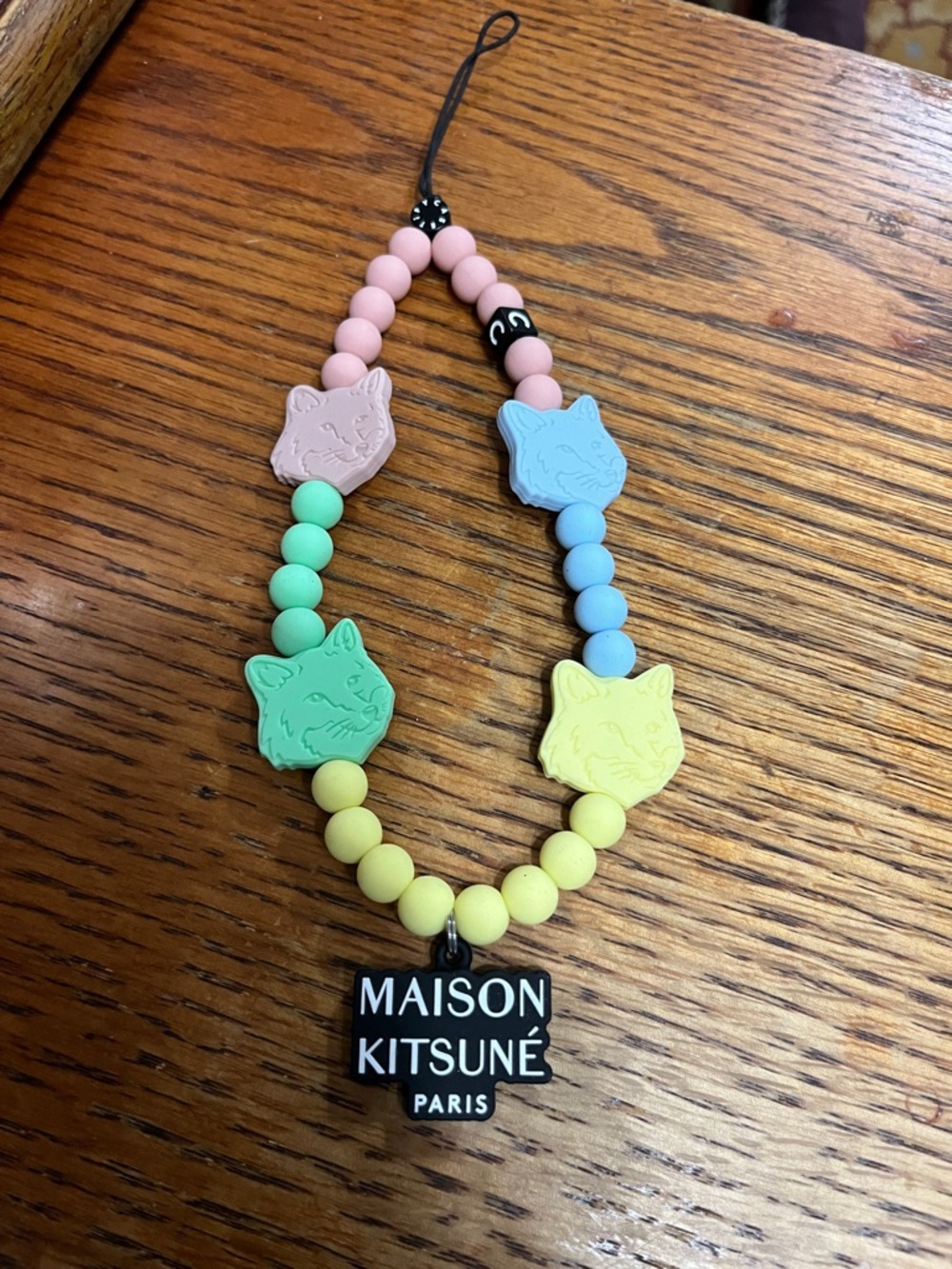 New Maison Kitsune x Casetify Sprinkles Phone Purse Charm Rare HTF - Picture 4 of 4